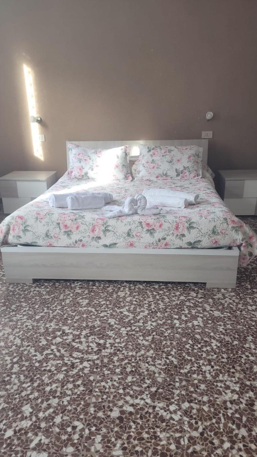 Milli Apartment แฟร์รารา ภายนอก รูปภาพ